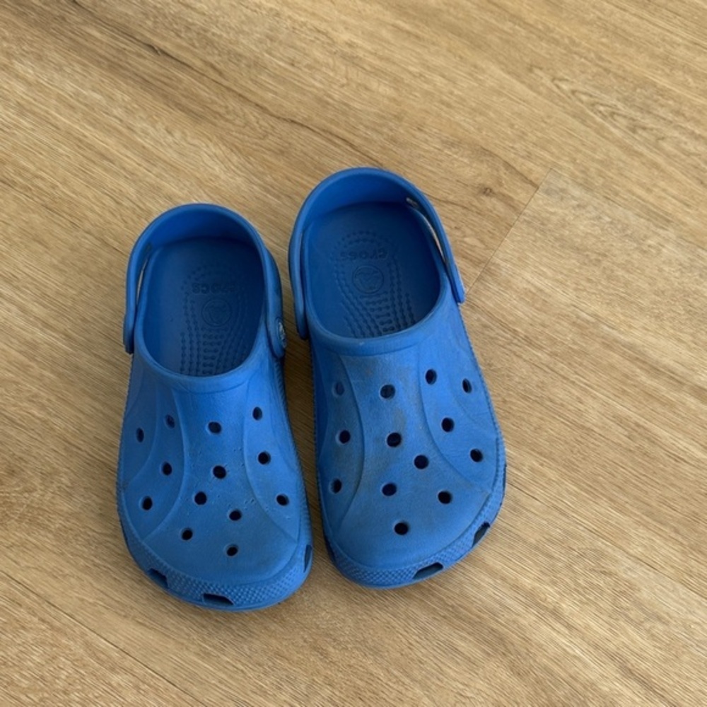 CROCS Kids Classic Clogs in Blue